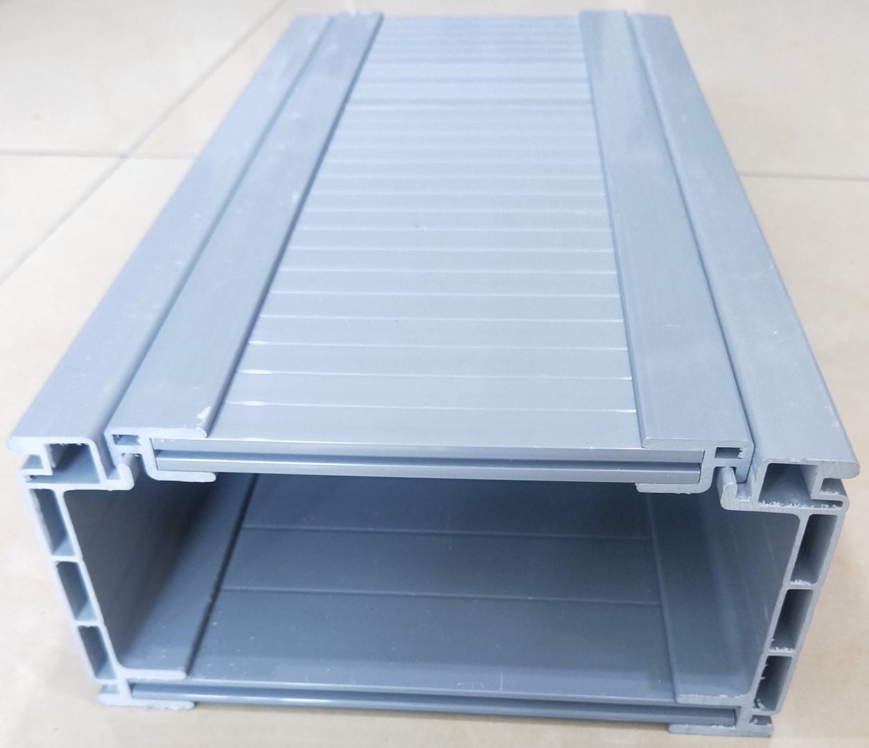 高分子合金電纜橋架 定義、優(yōu)勢(shì)與應(yīng)用前景